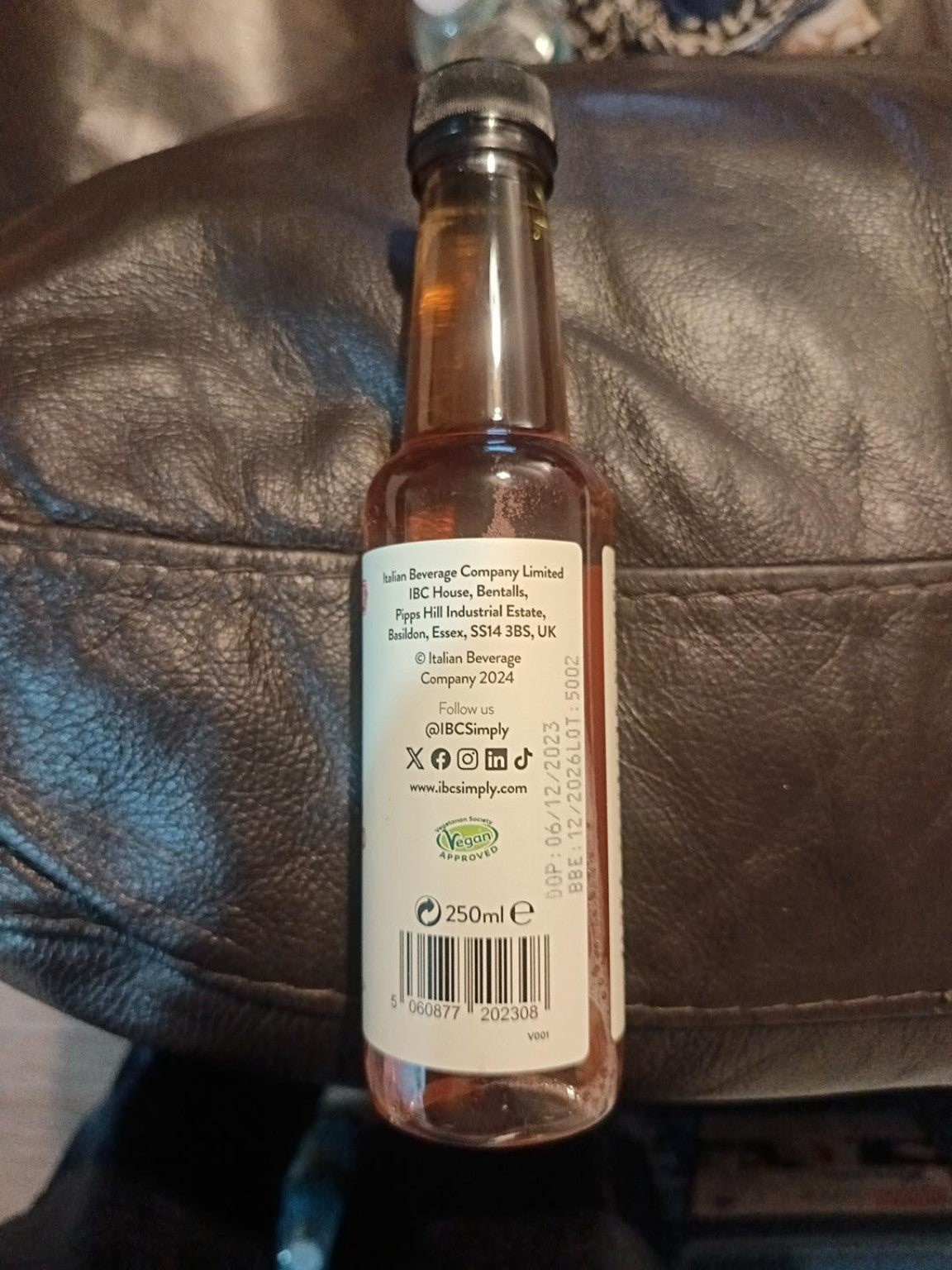 Simply Watermelon Iced Green Tea 250ml back label and best-before date