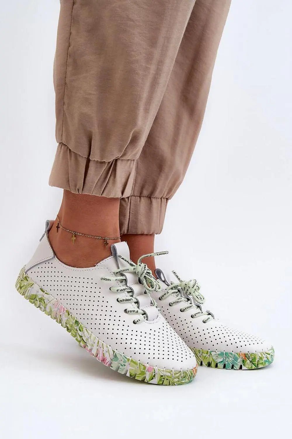 Low Shoes model 198007 Step in style - Honesty Sales