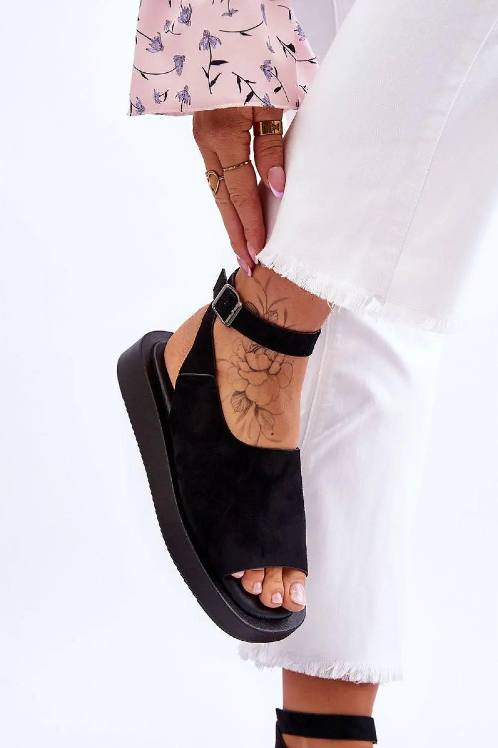 Sandals model 198042 Step in style - Honesty Sales