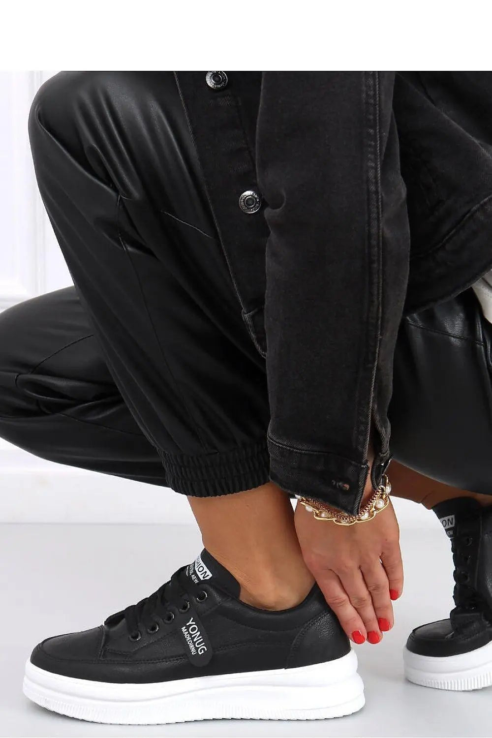 Sneakers model 162701 Inello - Honesty Sales