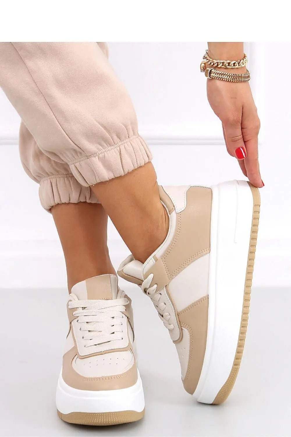 Sneakers model 163925 Inello - Honesty Sales