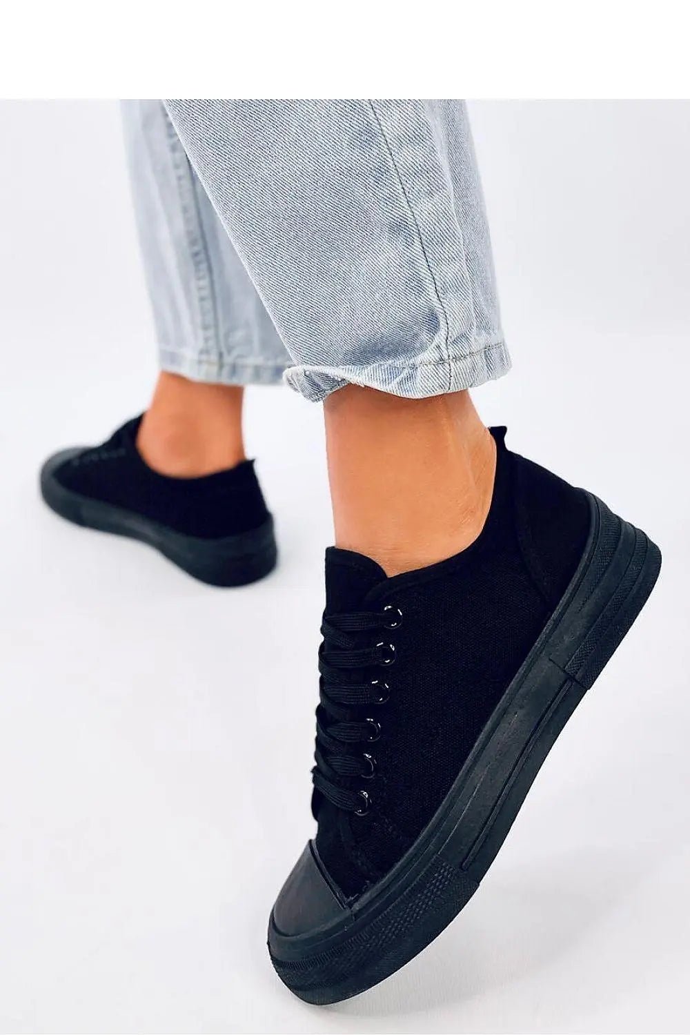 Sneakers model 193363 Inello - Honesty Sales