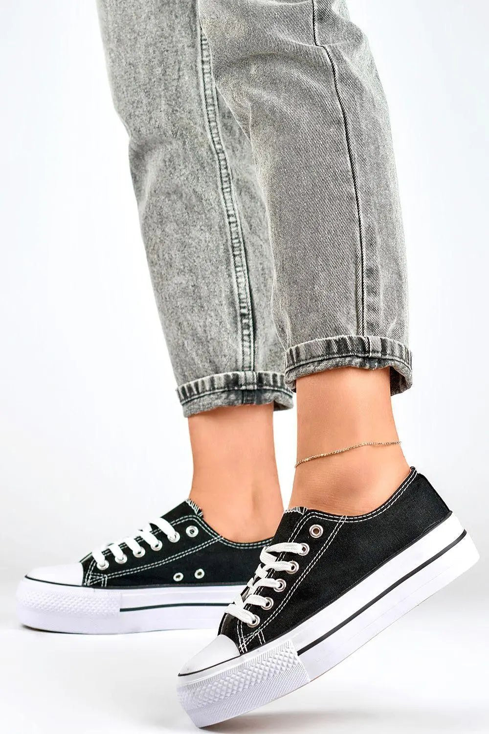 Sneakers model 193740 PRIMO - Honesty Sales