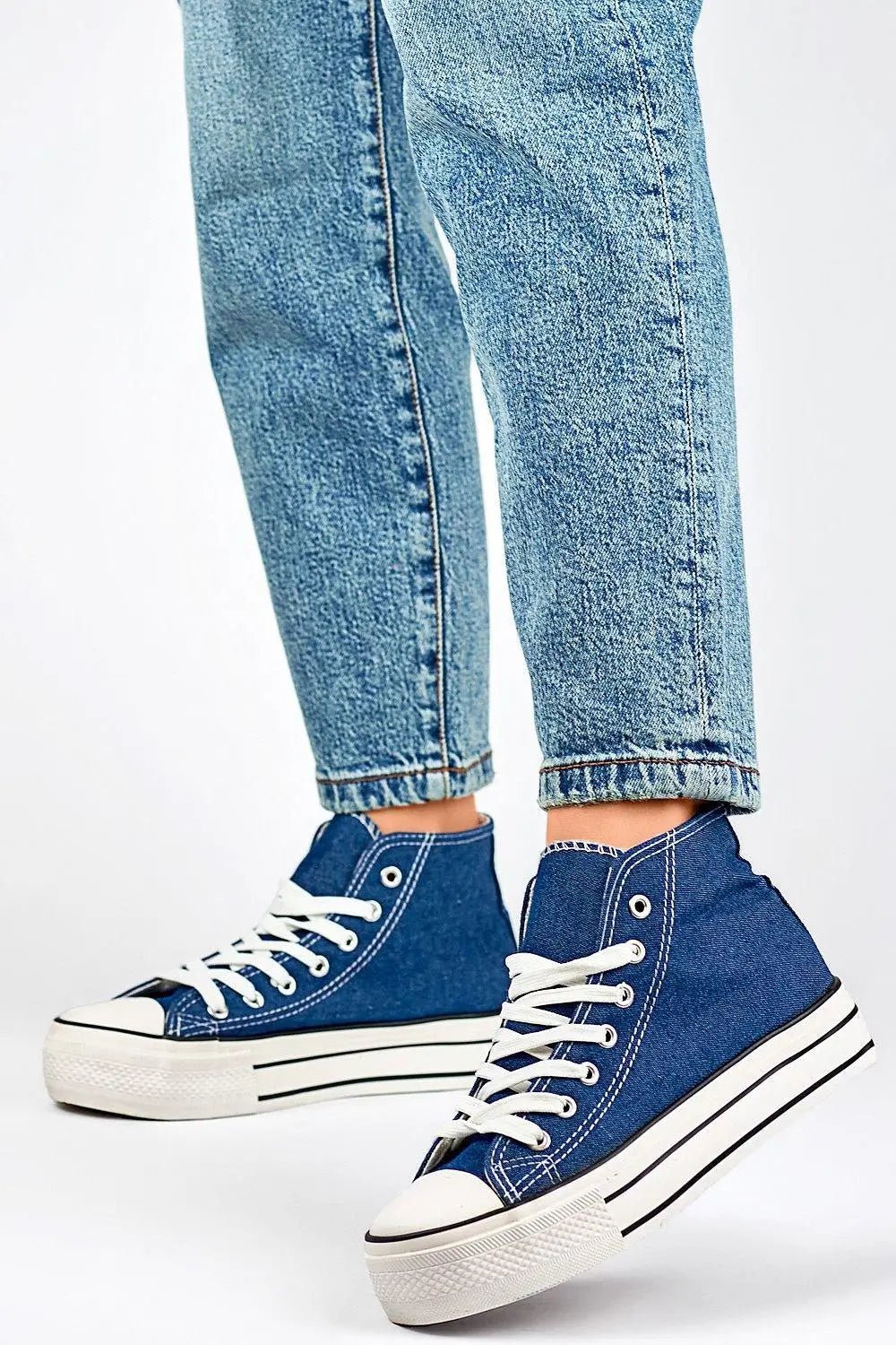 Sneakers model 194904 PRIMO - Honesty Sales