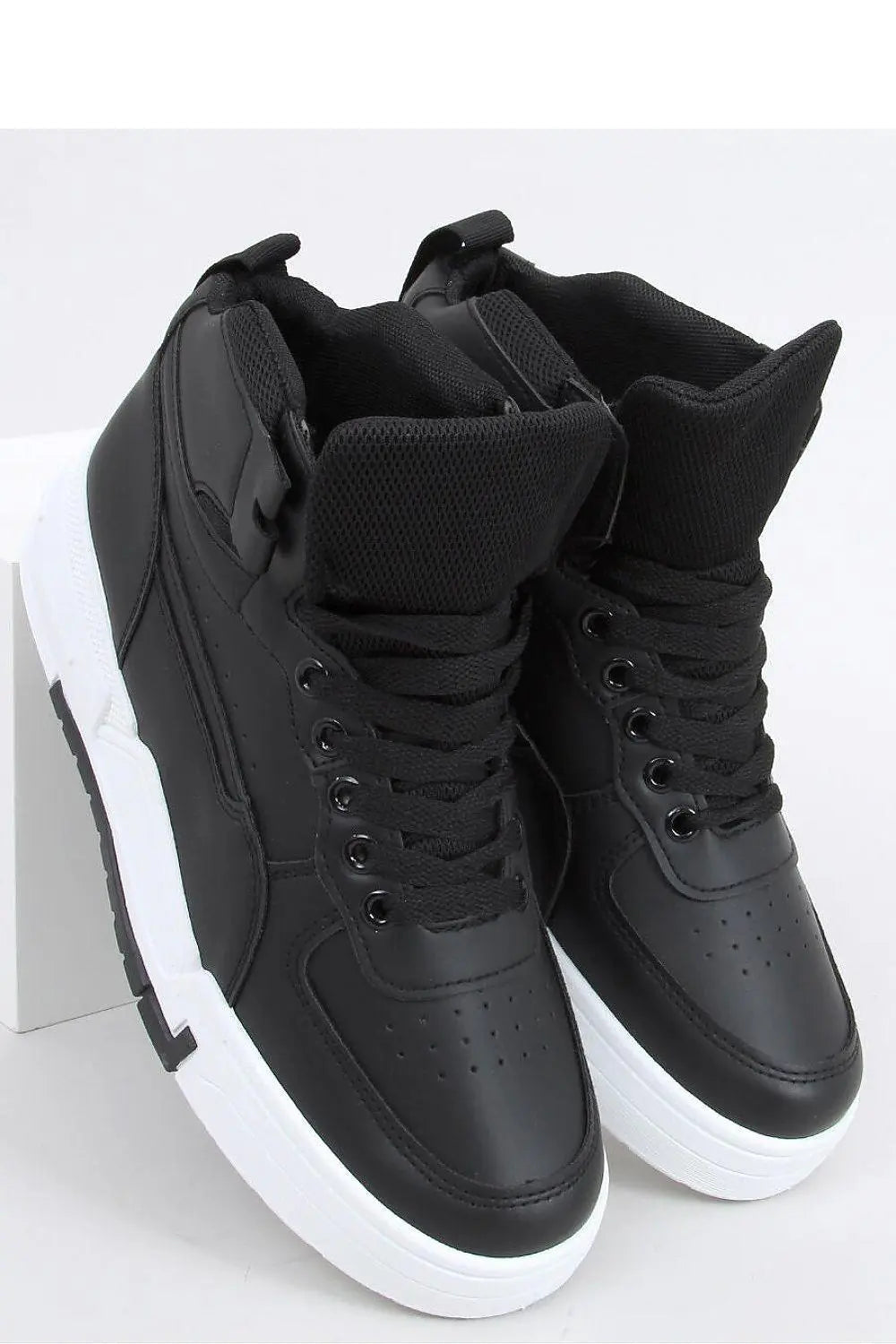 Sport Shoes model 163310 Inello - Honesty Sales