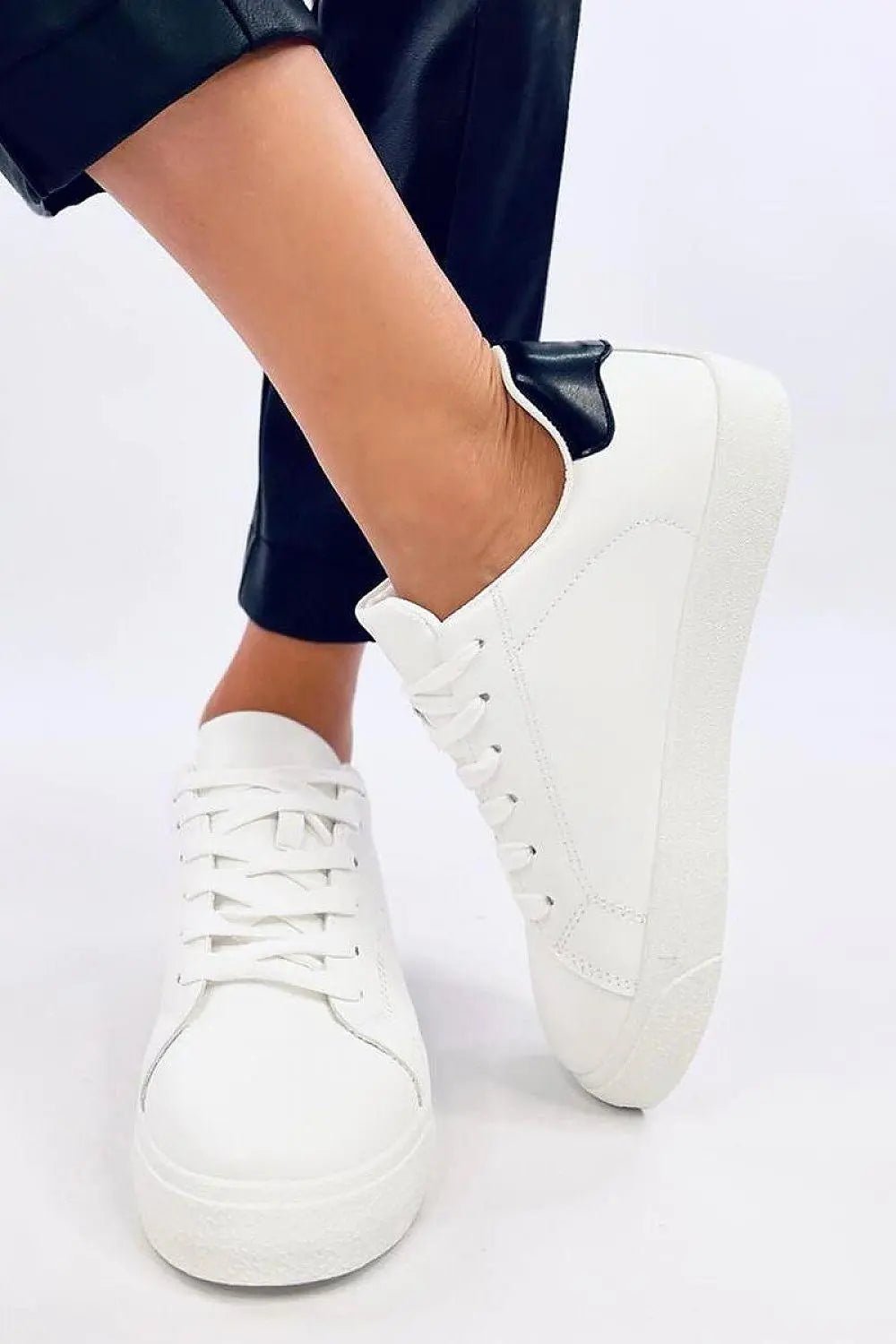 Sport Shoes model 197263 Inello - Honesty Sales