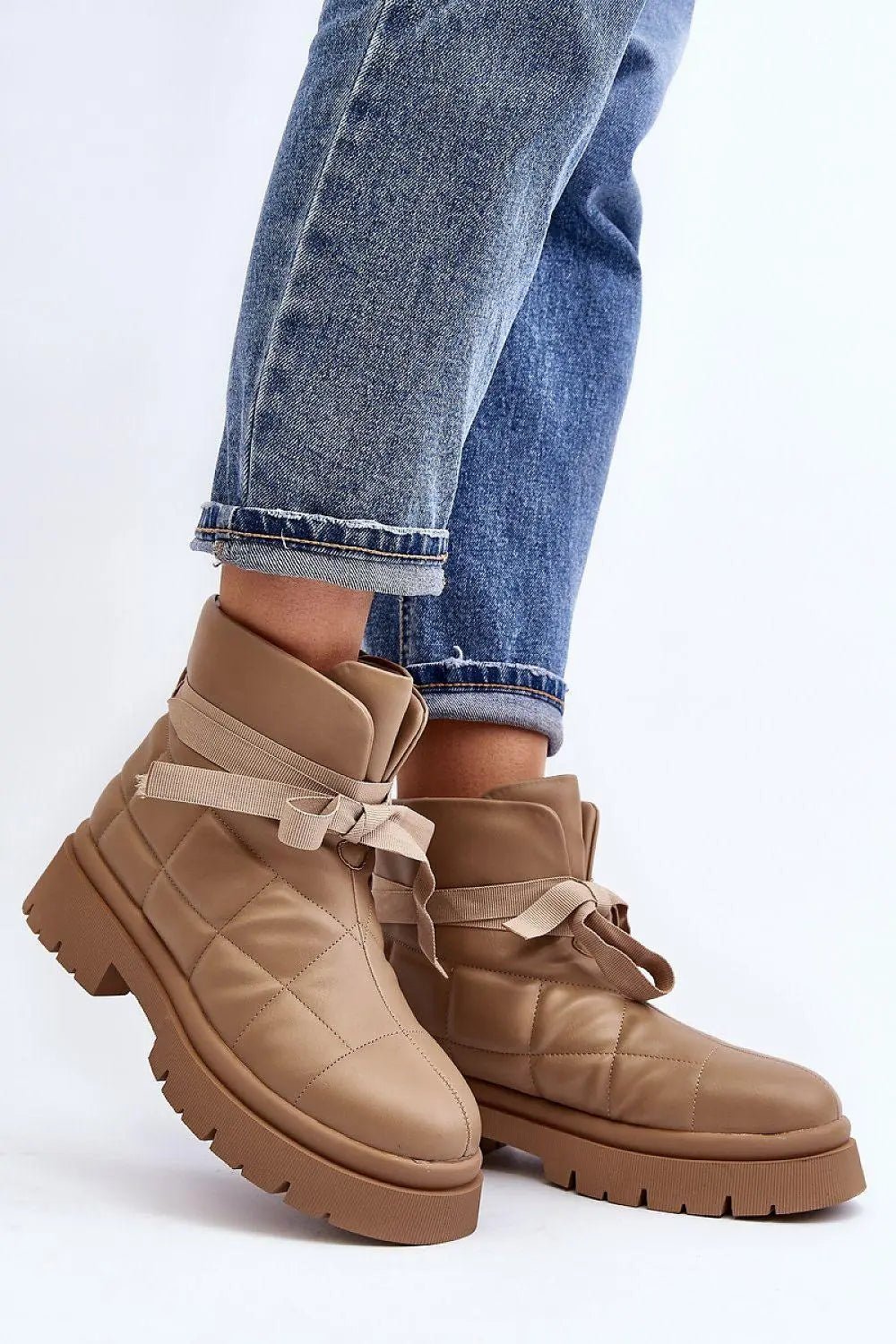 Step in style Warm and fashionable boots made of eco leather - Honesty Sales