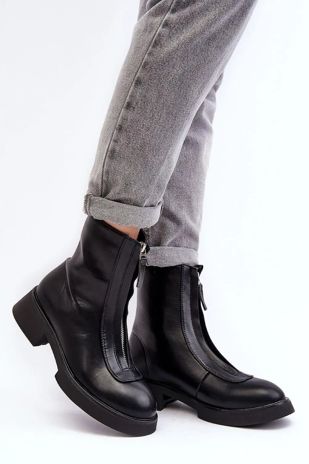 Step in style Women's flat heel boots - Honesty Sales