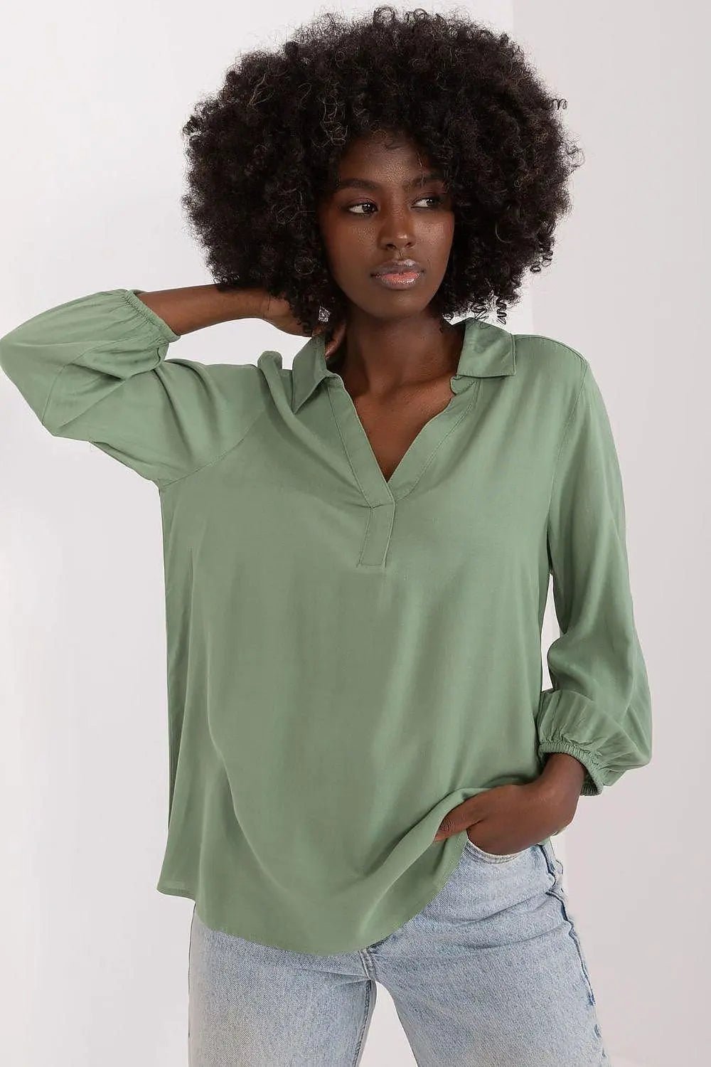 Sublevel airy and pleasant blouse - Honesty Sales