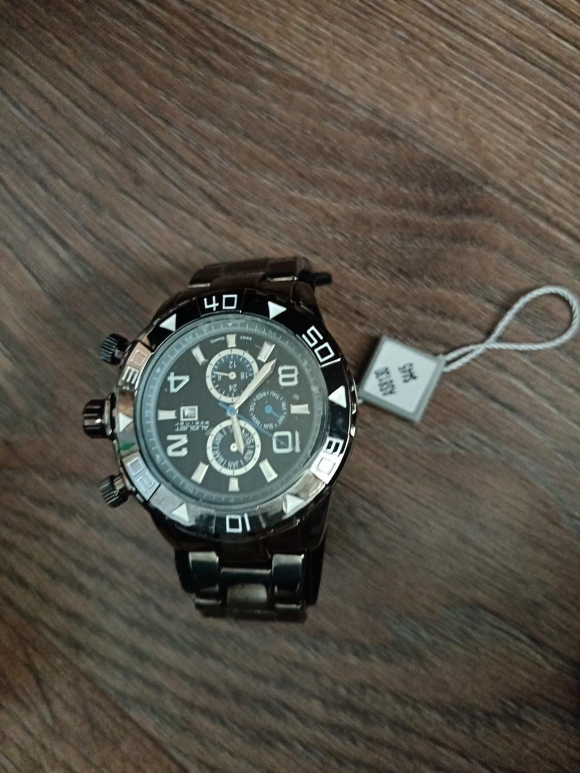 Black Sports-Style Bracelet Watch – Clearance