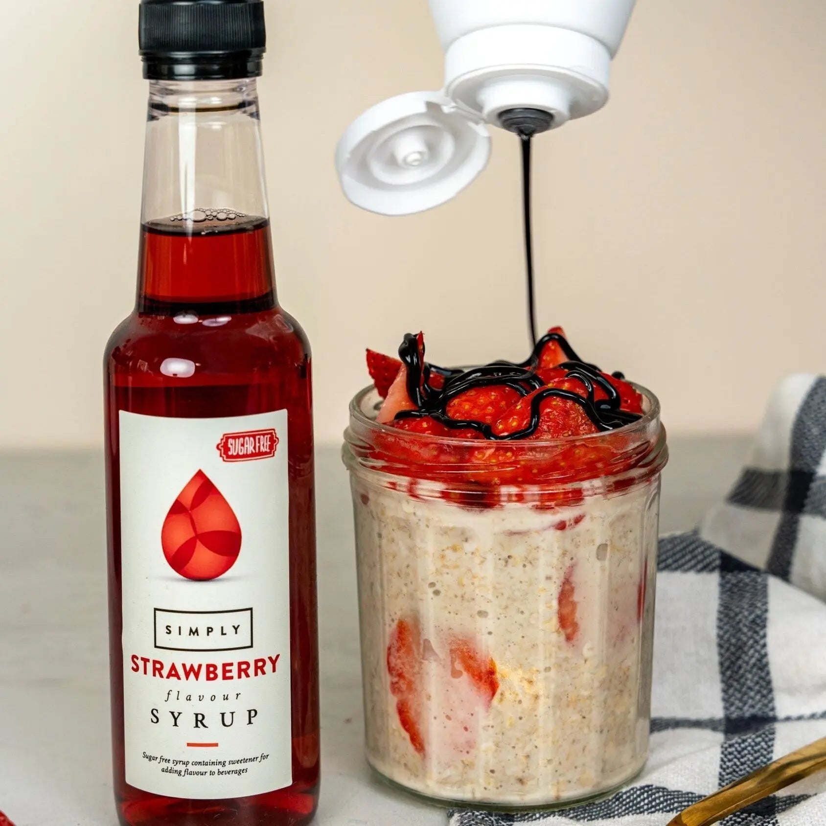 Honesty Sales Strawberry Overnight Oats - Honesty Sales