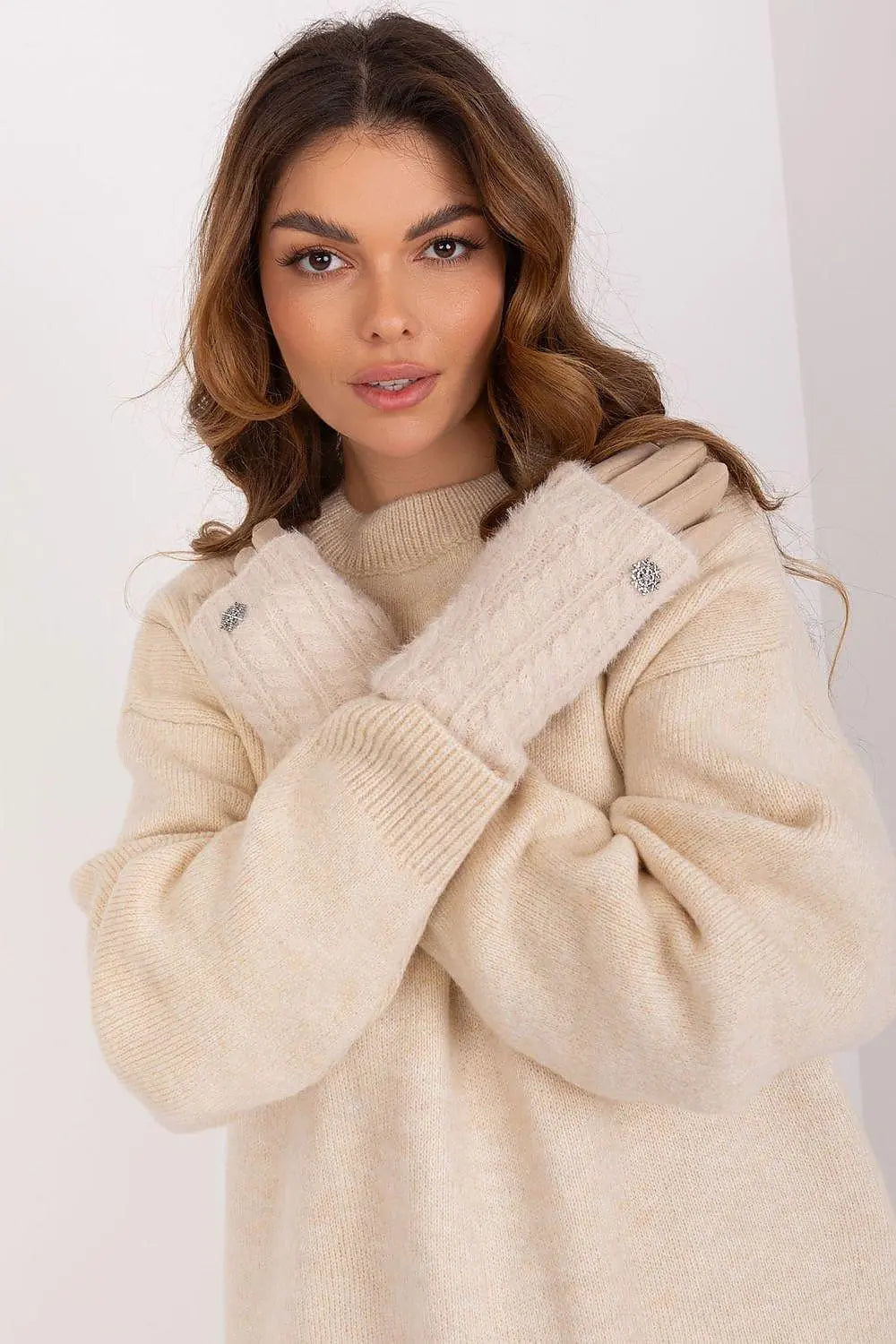 Gloves model 190590 AT - Honesty Sales U.K