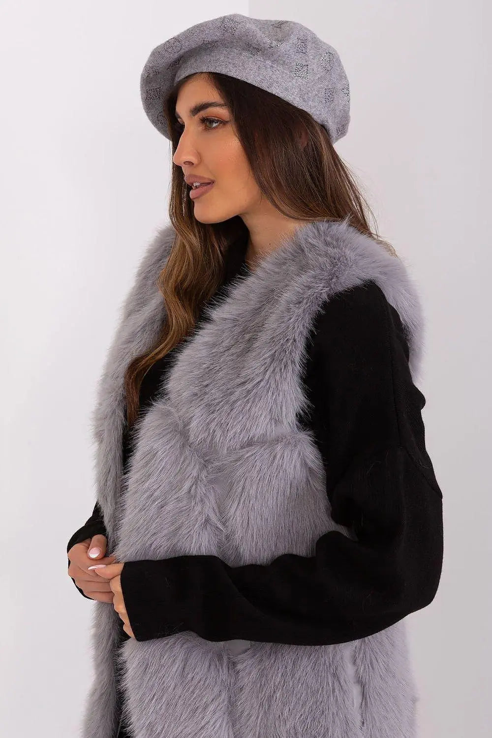 Beret model 191128 AT - Honesty Sales U.K