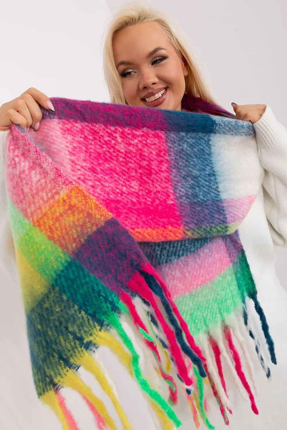 Shawl model 190542 AT - Honesty Sales U.K