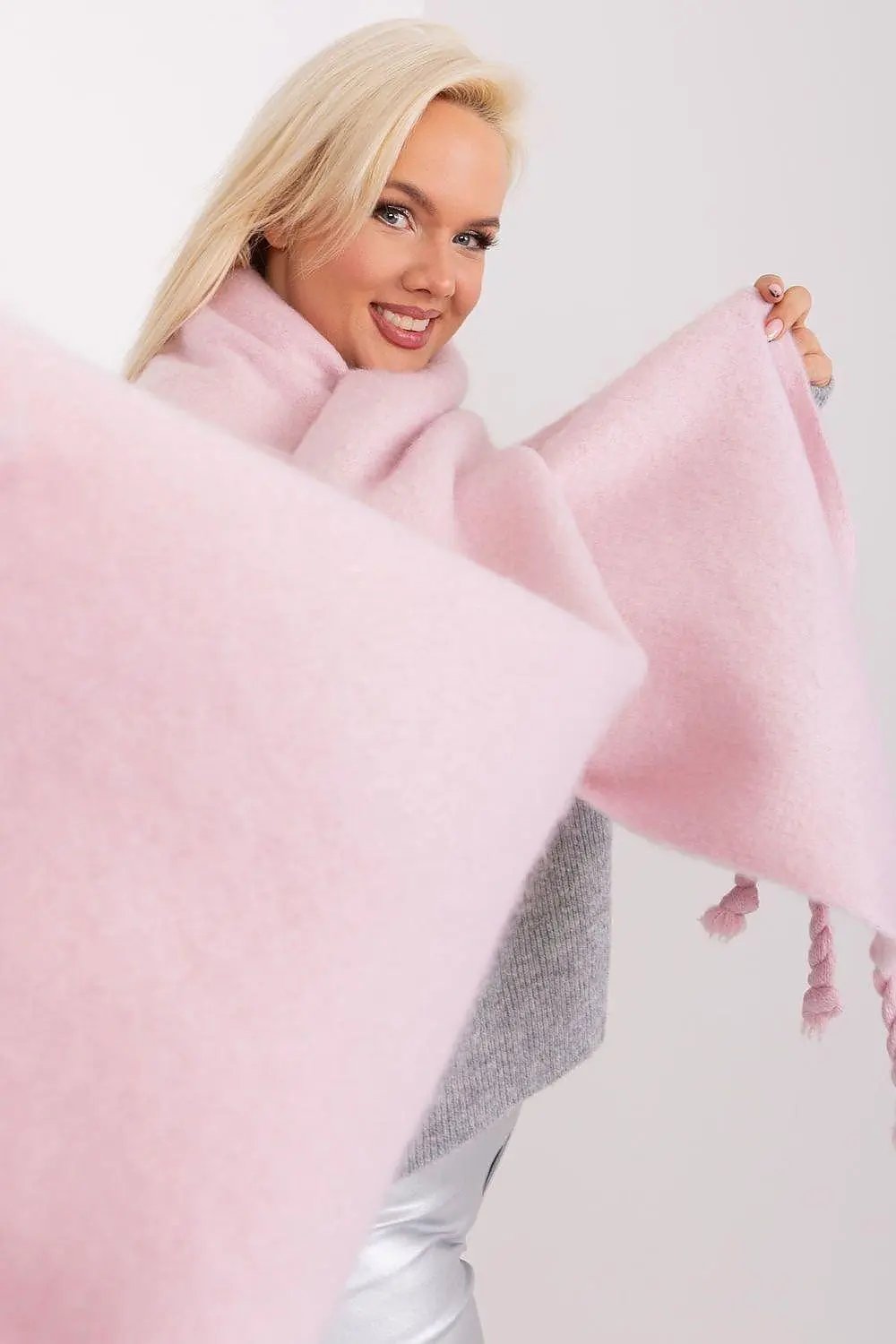 Shawl model 190589 AT - Honesty Sales U.K