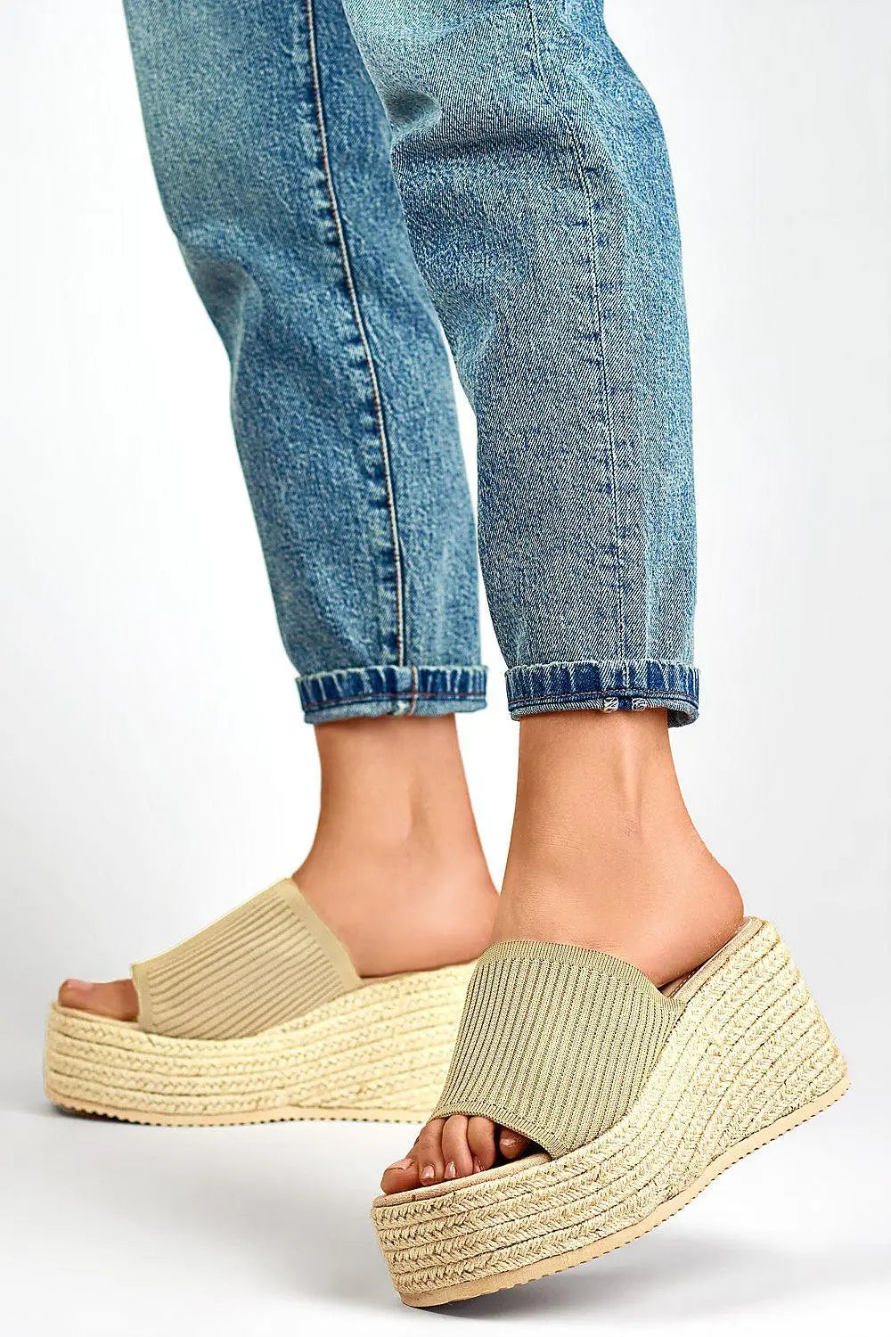 Flip-flops model 197983 PRIMO - Honesty Sales U.K Image principale du produit