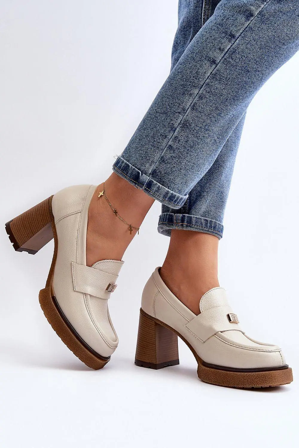 Heeled low shoes model 192295 Step in style - Honesty Sales U.K