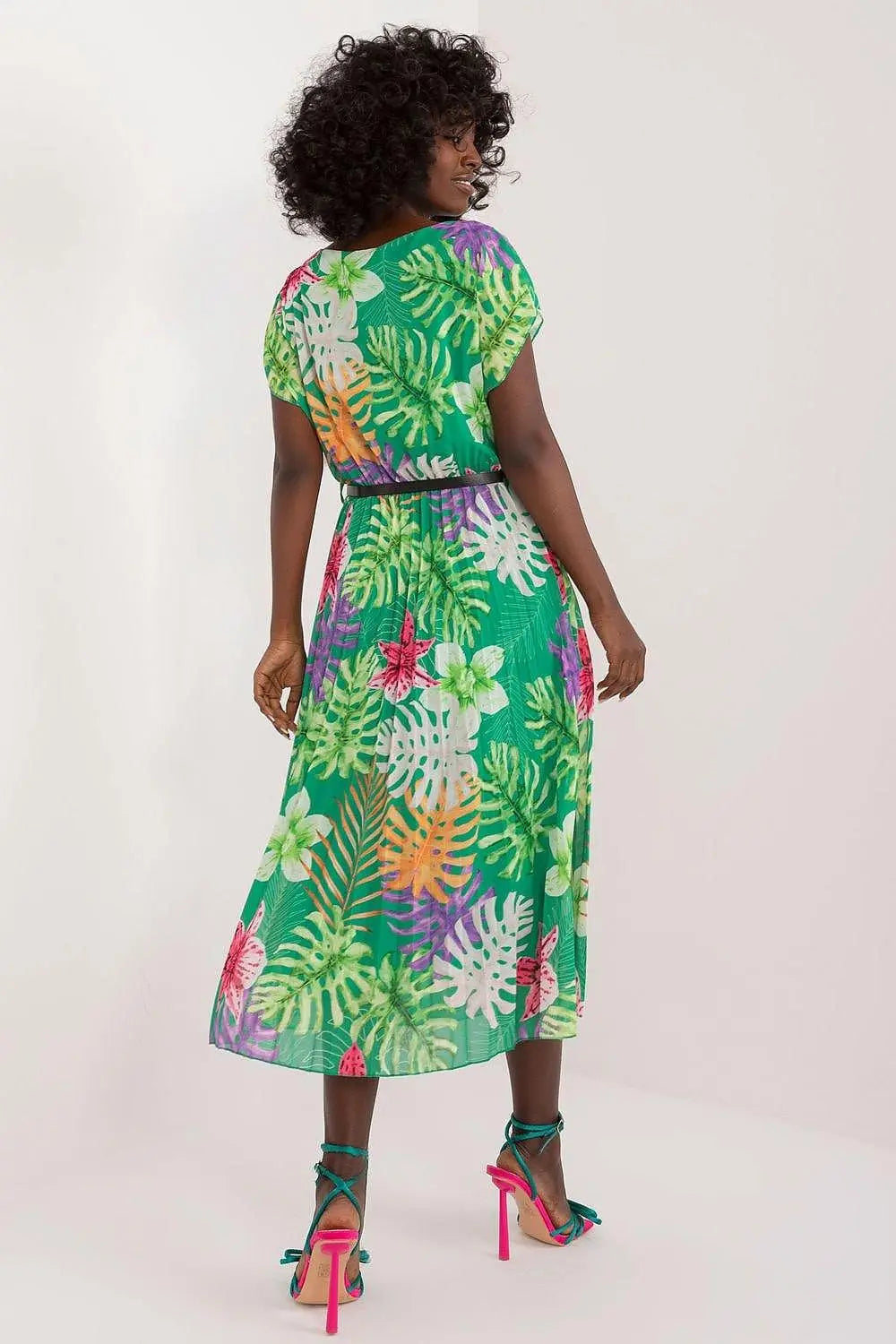 Italy Moda summer dress with short sleeves, round neckline, flared bottom - Honesty Sales