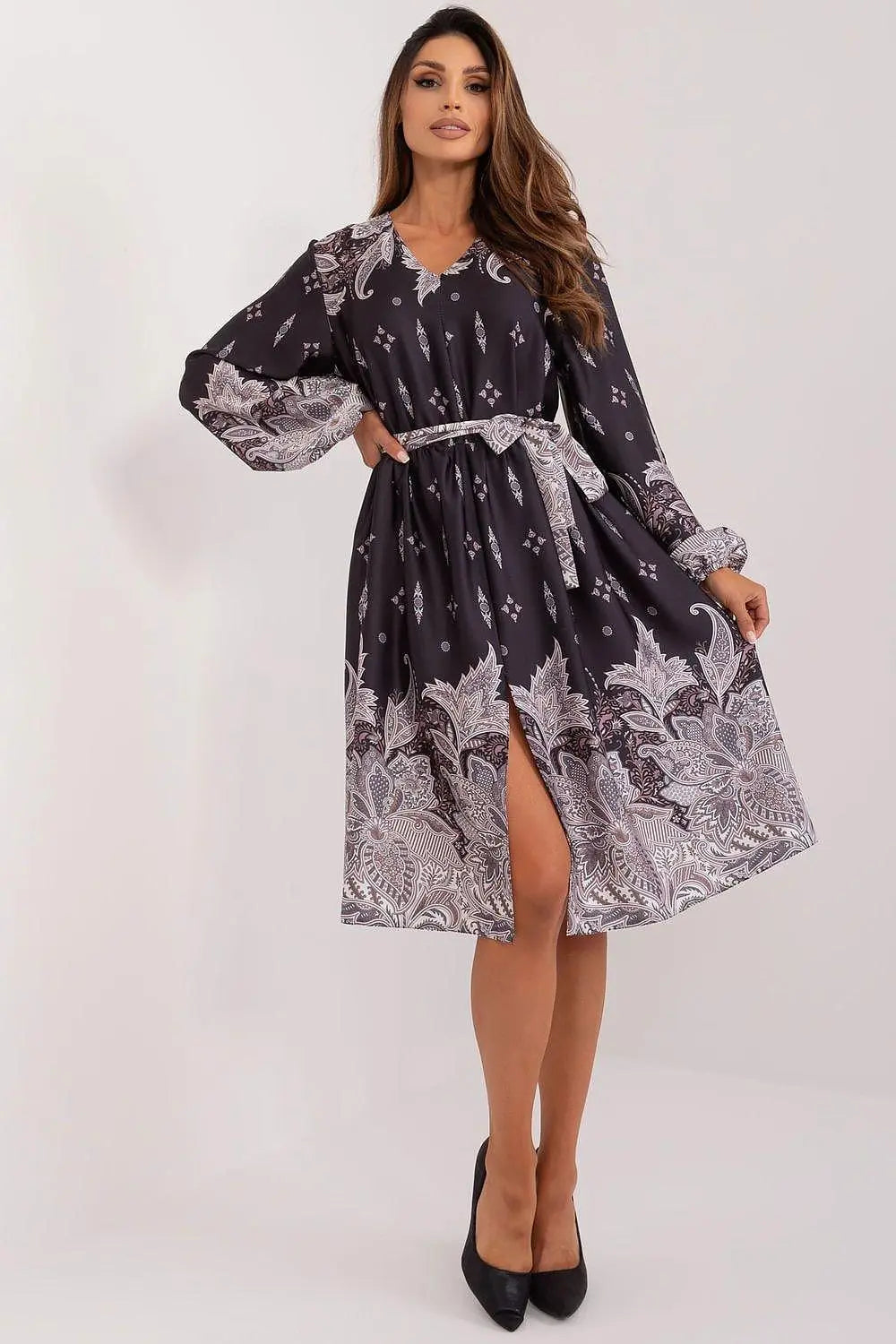 Lakerta cocktail dress with an elegant expression, ideal for many occasions - Honesty Sales