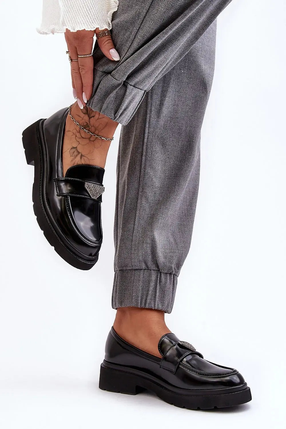 Low Shoes model 190172 Step in style - Honesty Sales U.K