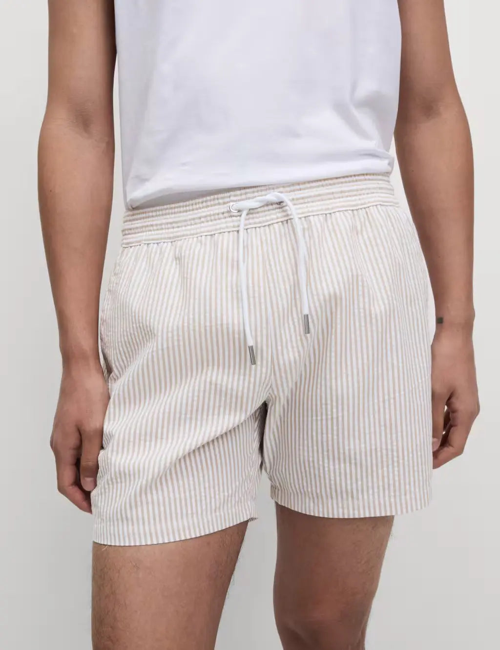 M&S Cotton Rich Seersucker Striped Swim Shorts Zweitbild