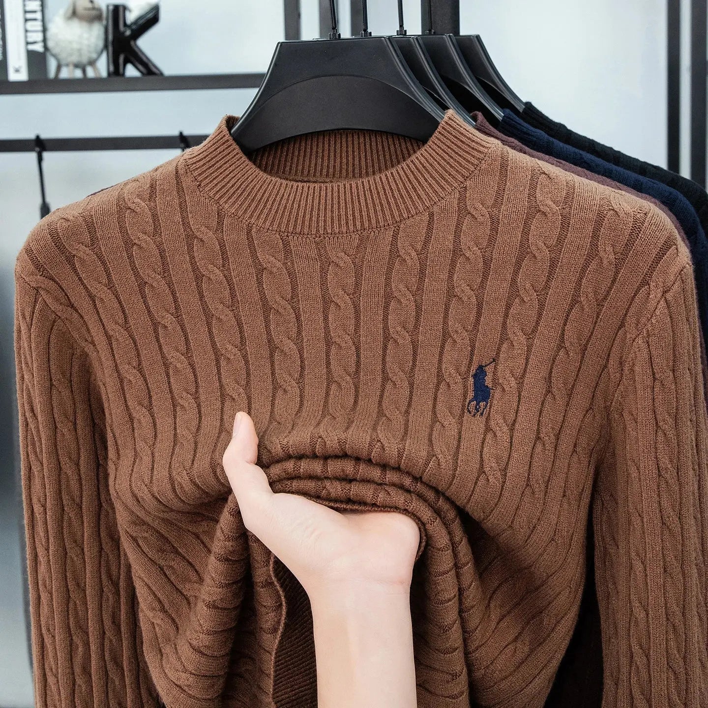 Men’s Wool Crew Neck Sweater – Thick Diamond Knit Pullover Zweitbild