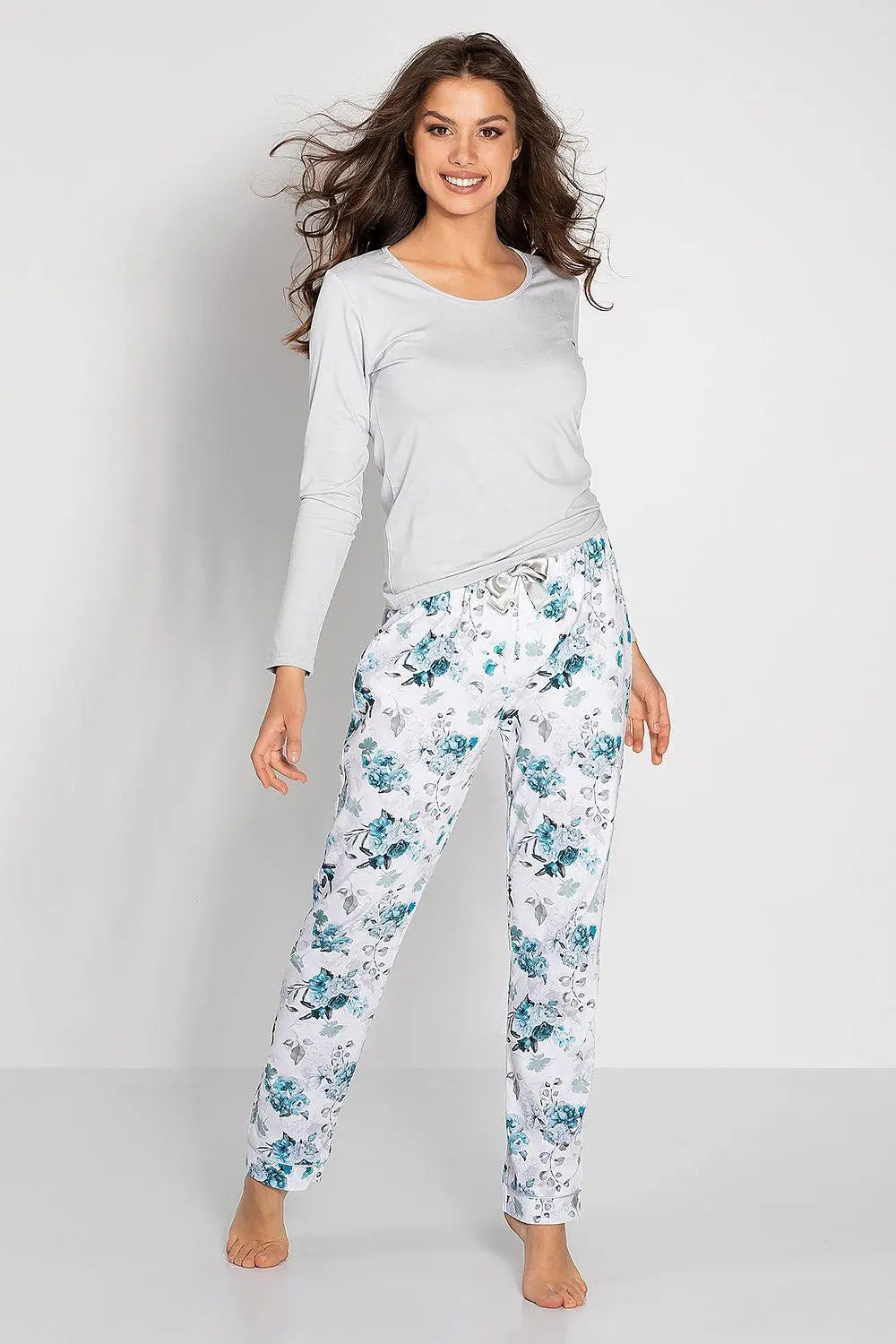 Pyjama model 190020 Momenti Per Me - Honesty Sales U.K Image principale du produit