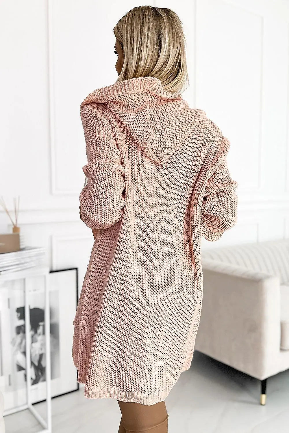 Numoco cardigan warm bedspread with hood, pockets and a patch - Honesty Sales