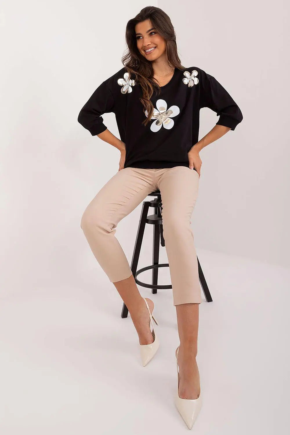 Blouse model 197763 Relevance - Honesty Sales U.K