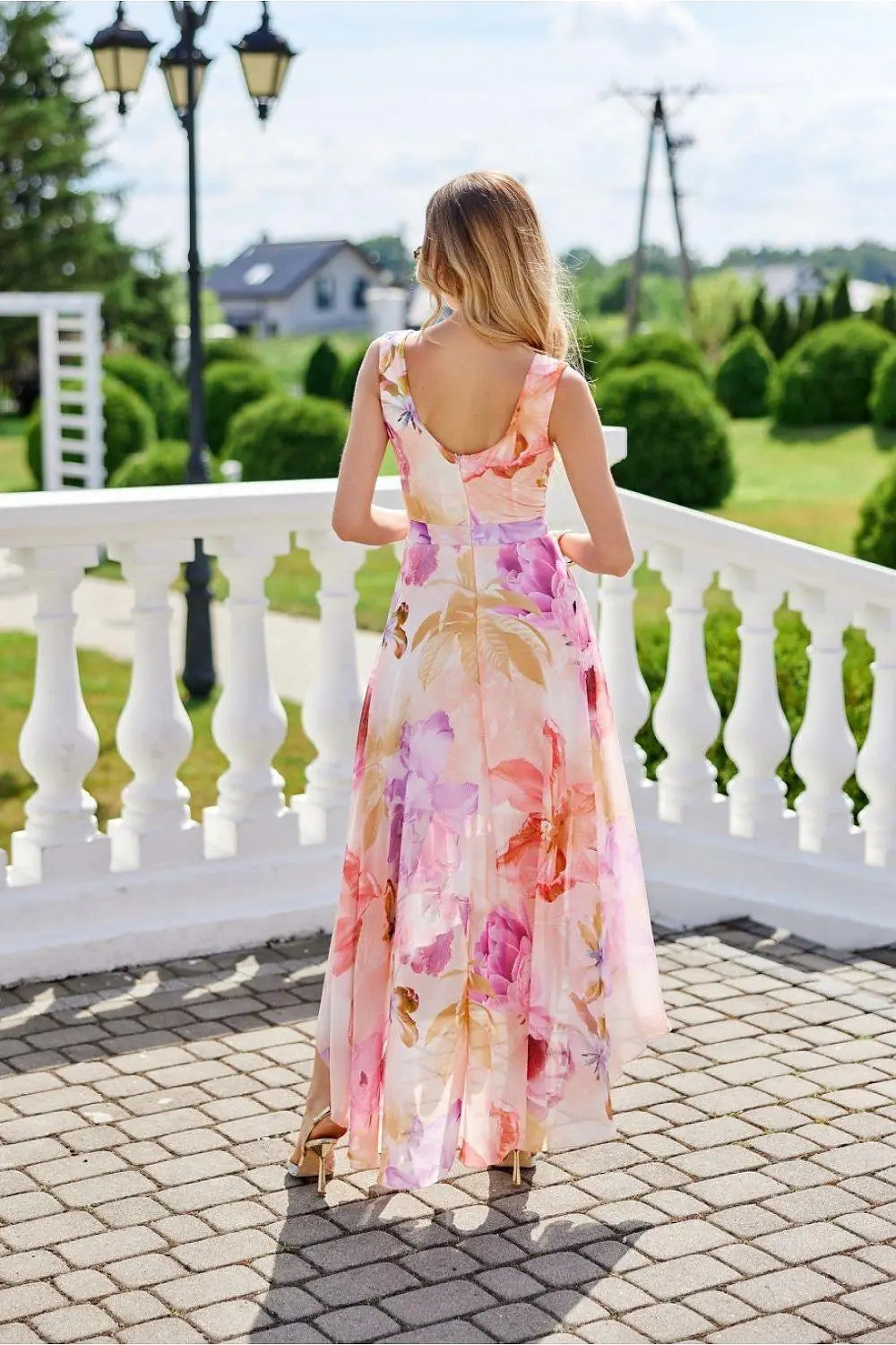 Roco Fashion maxi dress is made of light and delicate chiffon, which will be very comfortable to wear - Honesty Sales