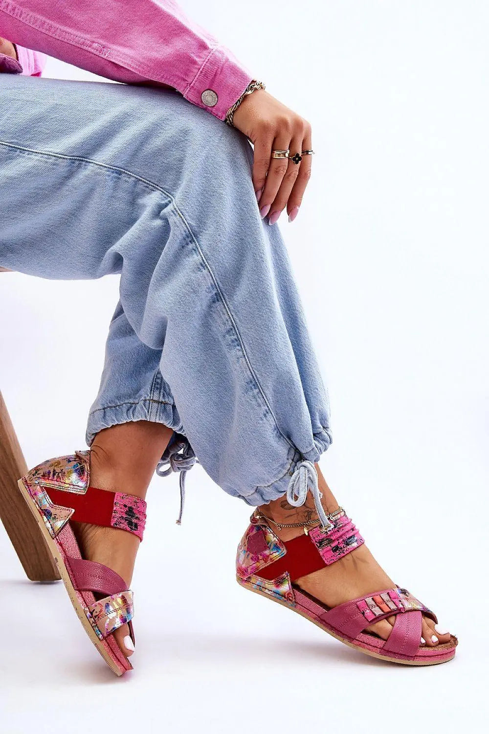 Sandals model 198786 Step in style - Honesty Sales U.K