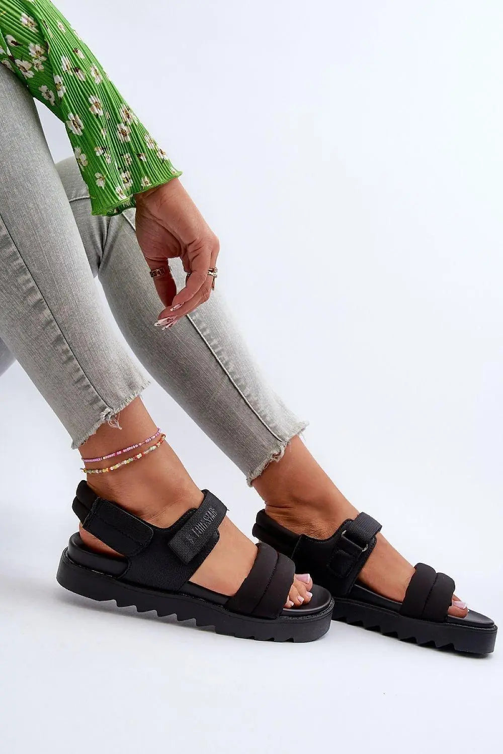 Sandals model 198791 Step in style - Honesty Sales U.K