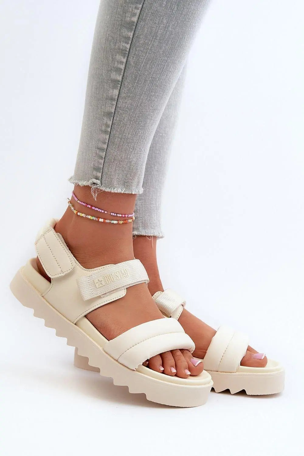 Sandals model 198791 Step in style - Honesty Sales U.K