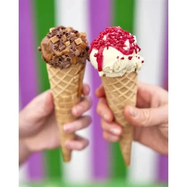 Simply Toppings Freeze Dried Strawberries 150g - Honesty Sales U.K