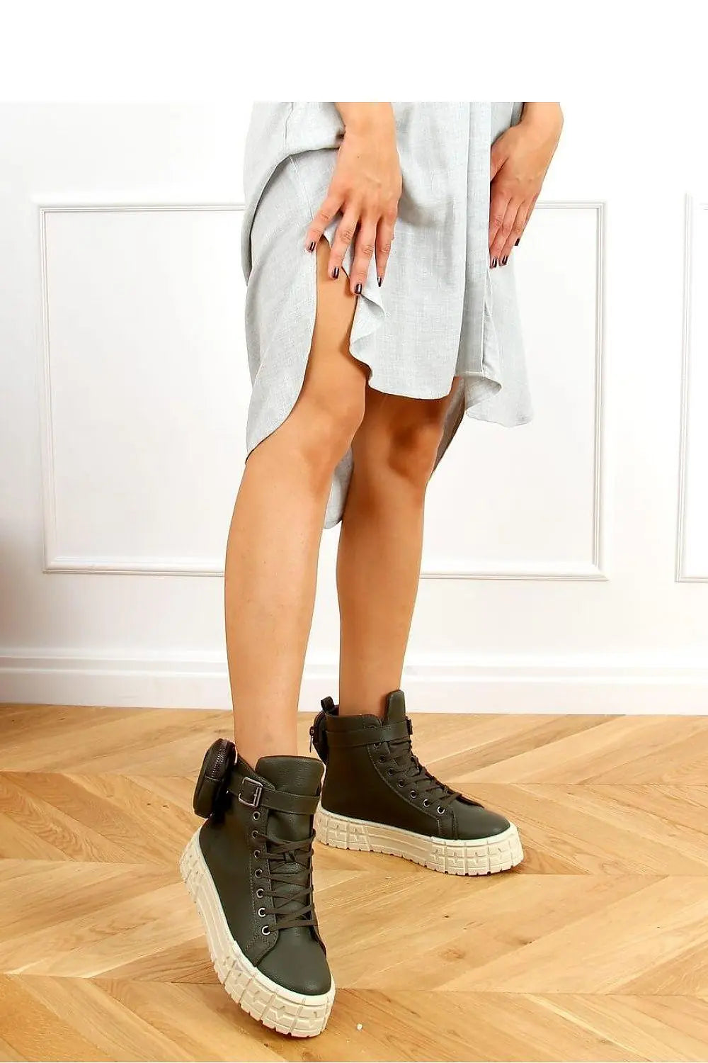 Sneakers model 157231 Inello - Honesty Sales U.K