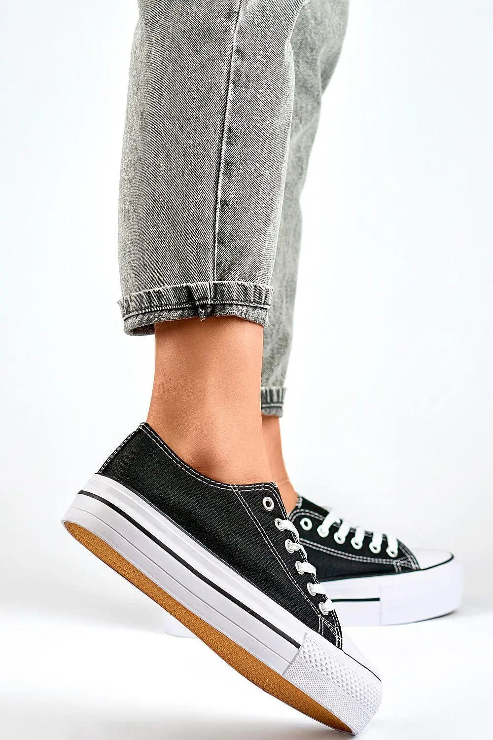 Sneakers model 193740 PRIMO Image secondaire du produit