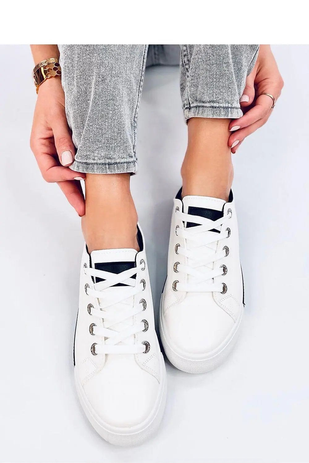 Sneakers model 194032 Inello - Honesty Sales U.K