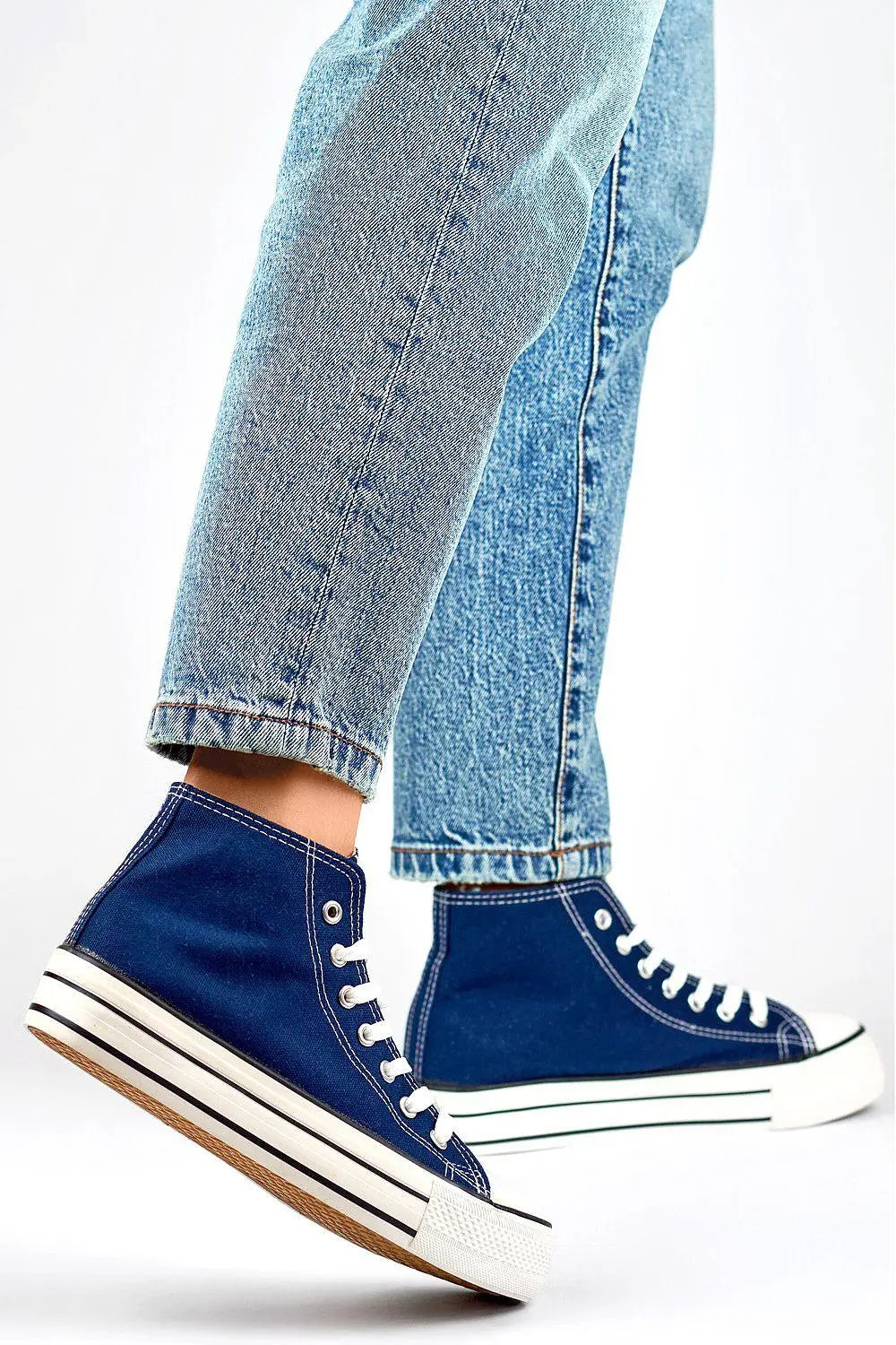 Sneakers model 194904 PRIMO - Honesty Sales U.K