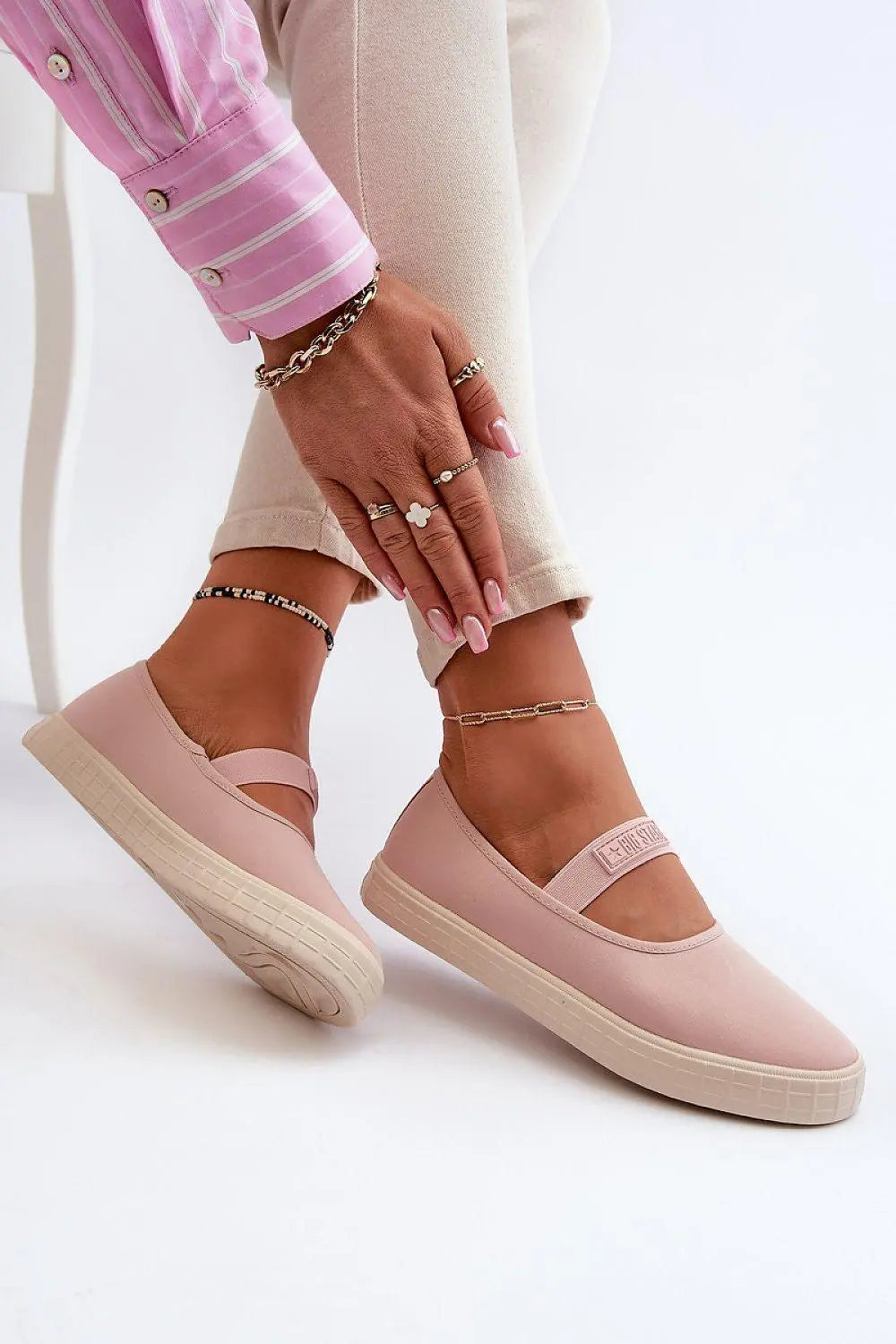 Sneakers model 194982 Step in style - Honesty Sales U.K