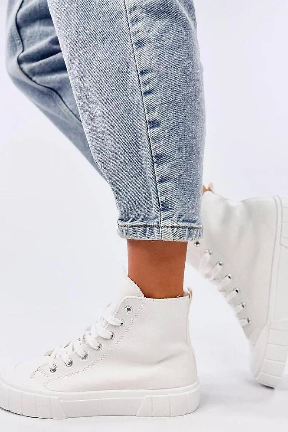 Sneakers model 195528 Inello - Honesty Sales U.K