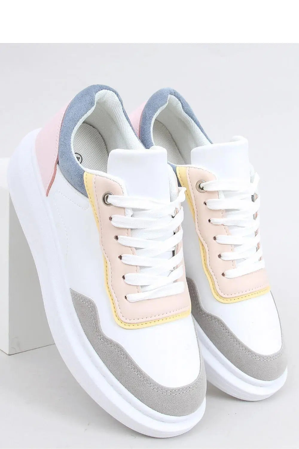 Sport Shoes model 162906 Inello - Honesty Sales U.K Image principale du produit