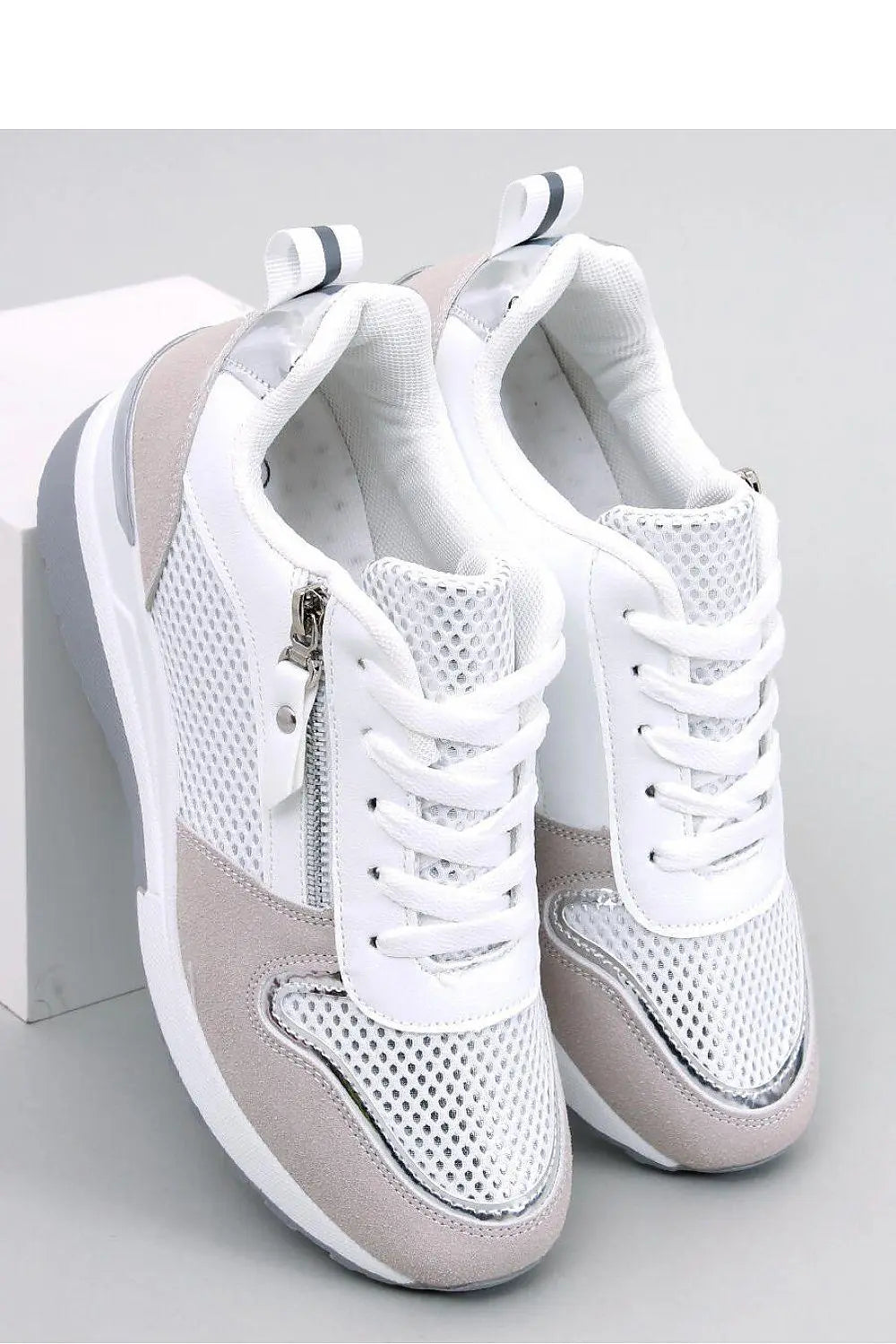 Sport Shoes model 184245 Inello - Honesty Sales U.K Image principale du produit