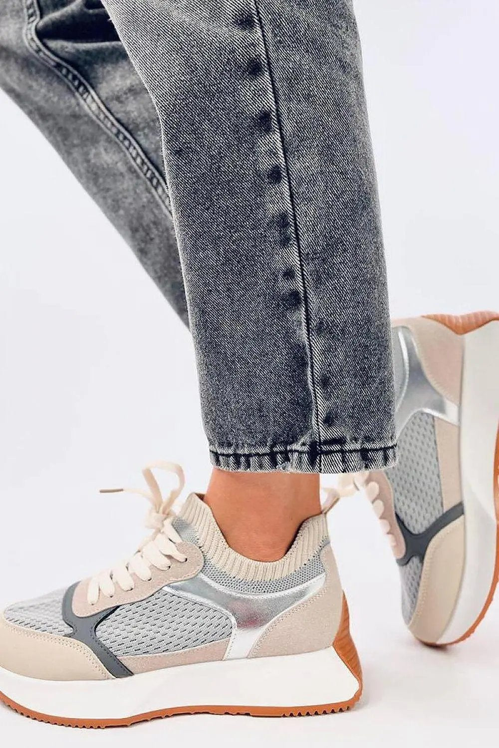 Sport Shoes model 195513 Inello - Honesty Sales U.K