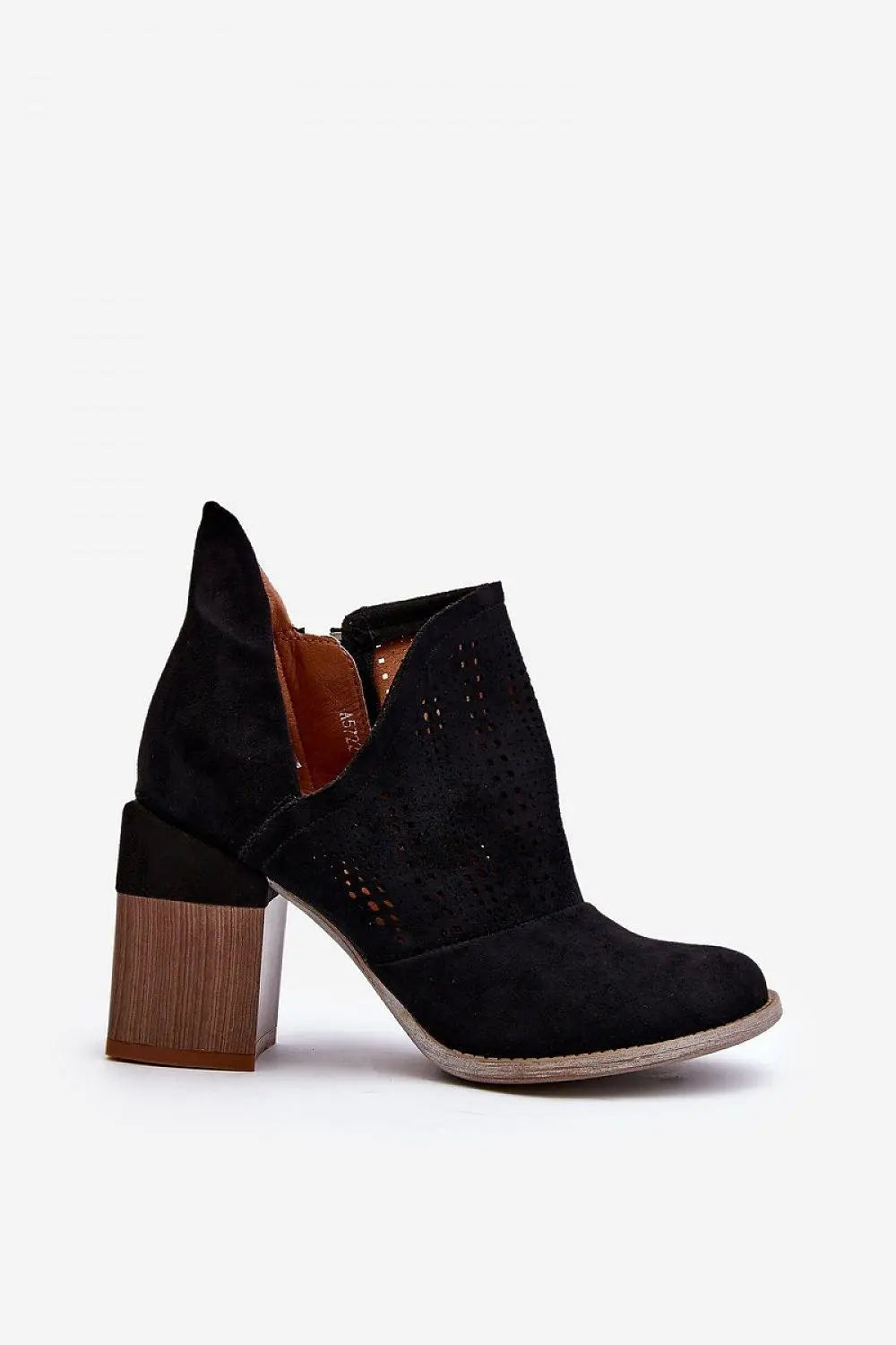 Heel boots model 193144 Step in style - Honesty Sales U.K