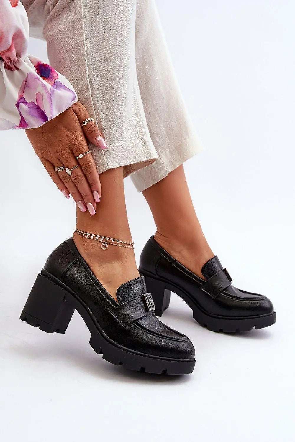 Heeled low shoes model 195404 Step in style - Honesty Sales U.K
