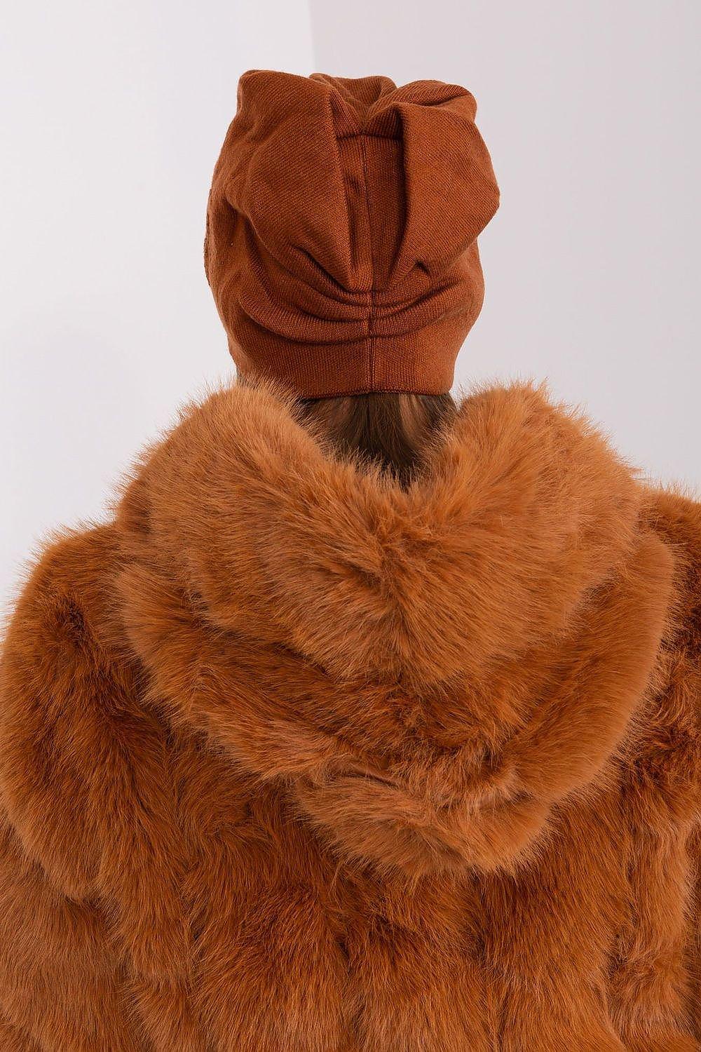 AT Cap model 191109 - Honesty Sales