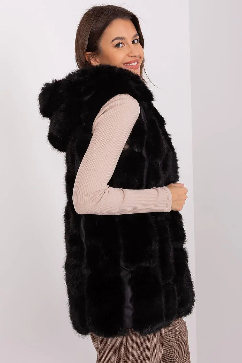 A.T fur polyester vest - Honesty Sales