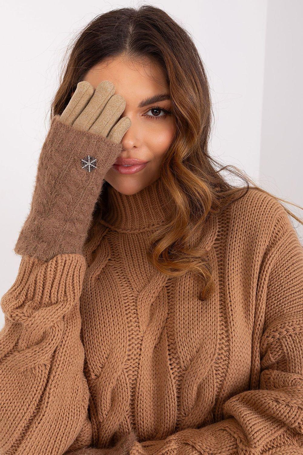 AT Gloves model 190590 - Honesty Sales