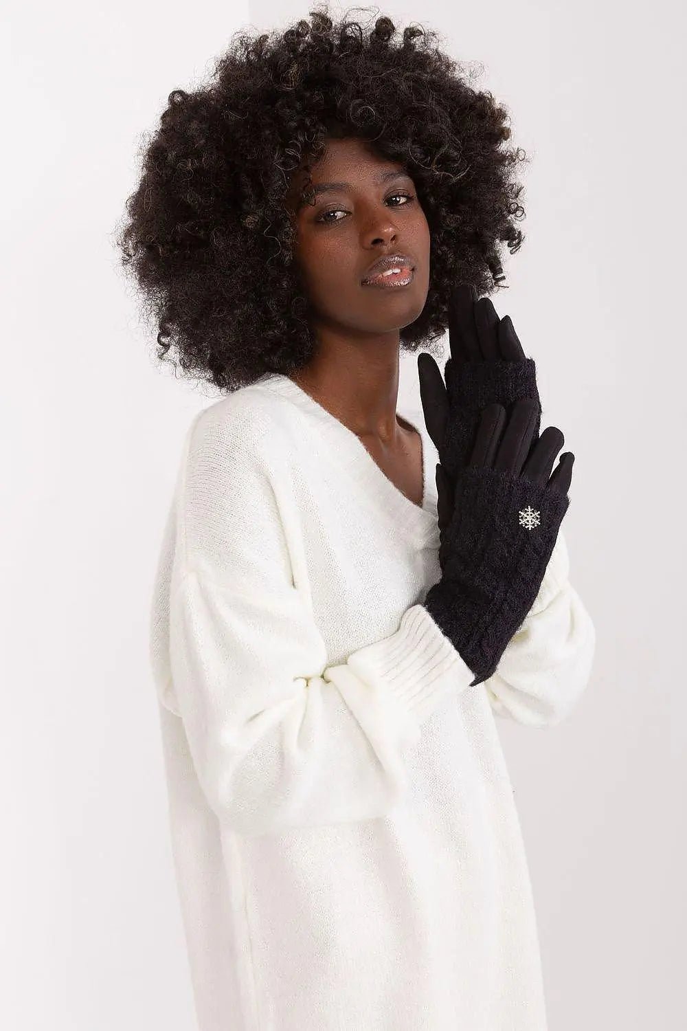AT Gloves model 190590 - Honesty Sales