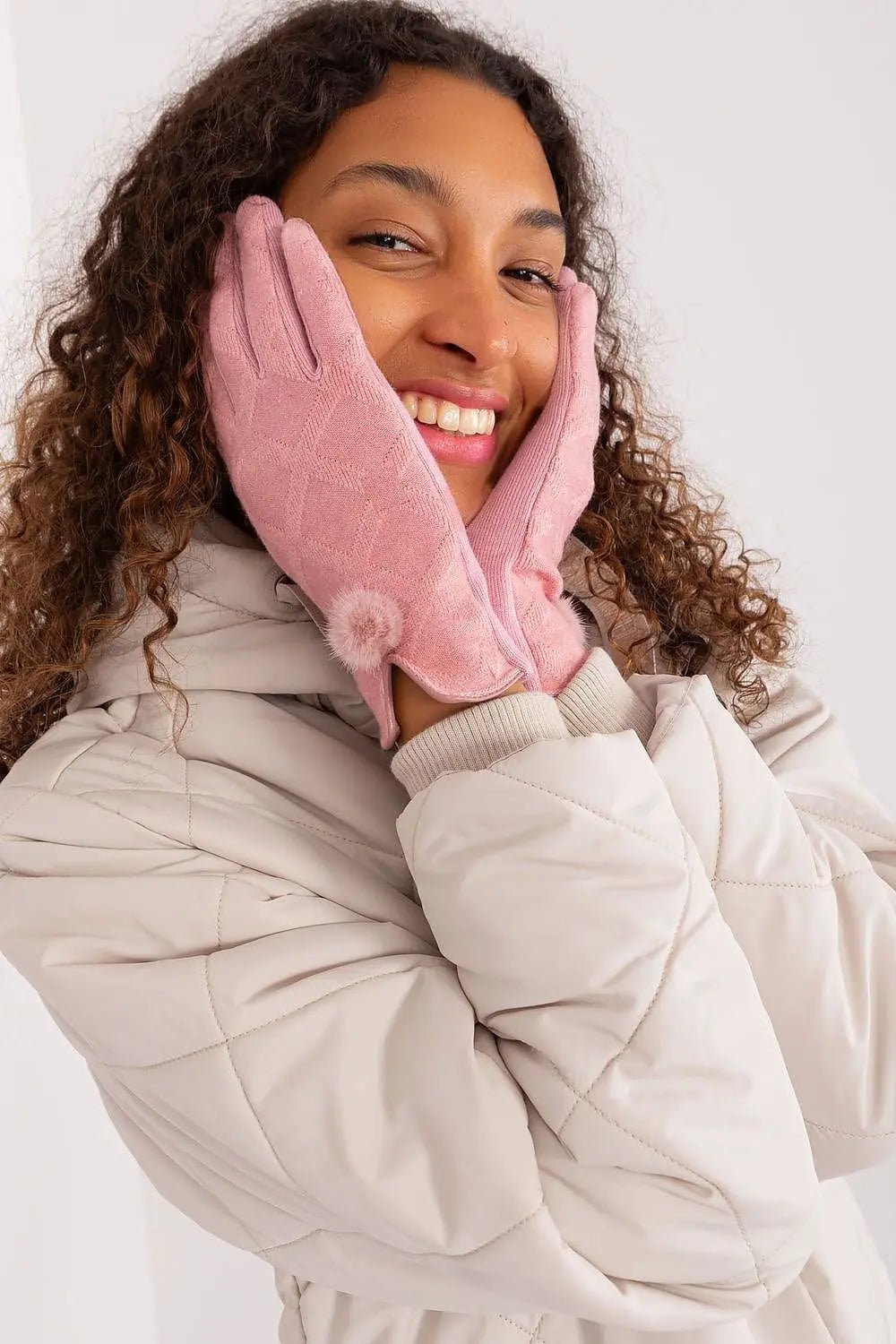 AT Gloves model 191073 - Honesty Sales